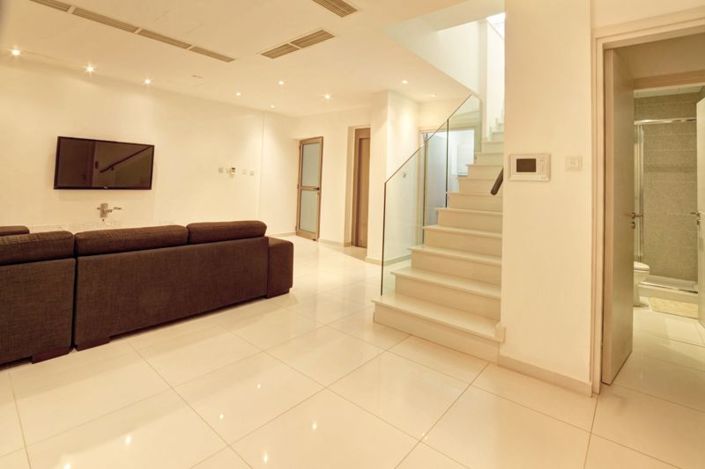 Image No.30-Villa de 5 chambres à vendre à Protaras