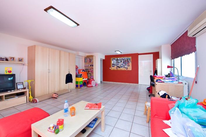 Image No.13-Bungalow de 4 chambres à vendre à Deryneia