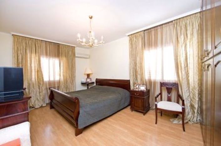 Image No.7-Bungalow de 4 chambres à vendre à Deryneia