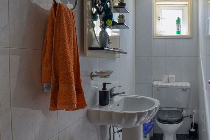 Image No.16-Bungalow de 4 chambres à vendre à Deryneia