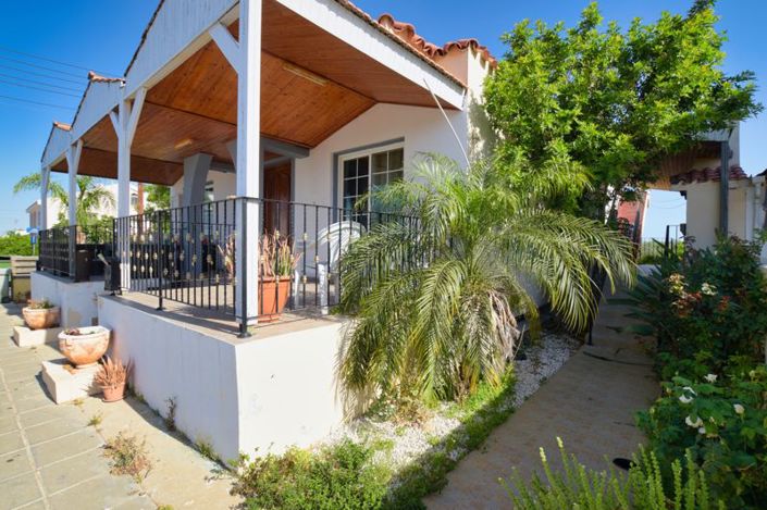 Image No.20-Bungalow de 4 chambres à vendre à Deryneia