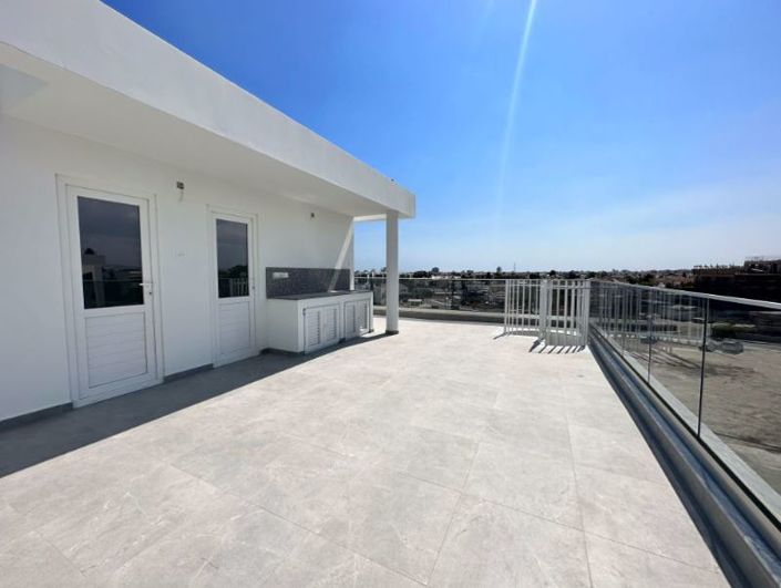 Image No.2-Appartement de 4 chambres à vendre à Larnaca