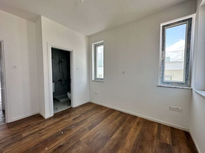 Image No.8-Appartement de 4 chambres à vendre à Larnaca