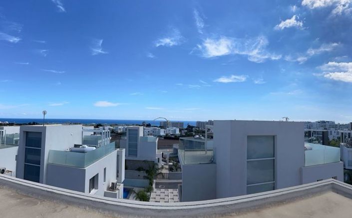 Image No.3-4 Bed Villa for sale