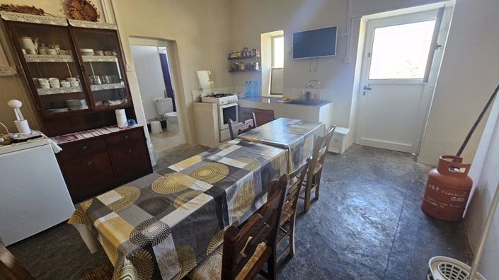 Image No.3-Villa de 2 chambres à vendre à Ineia