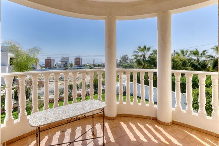 Image No.12-Villa de 5 chambres à vendre à Kokkines