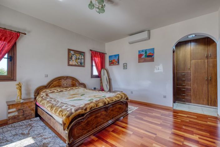 Image No.15-Villa de 5 chambres à vendre à Kokkines