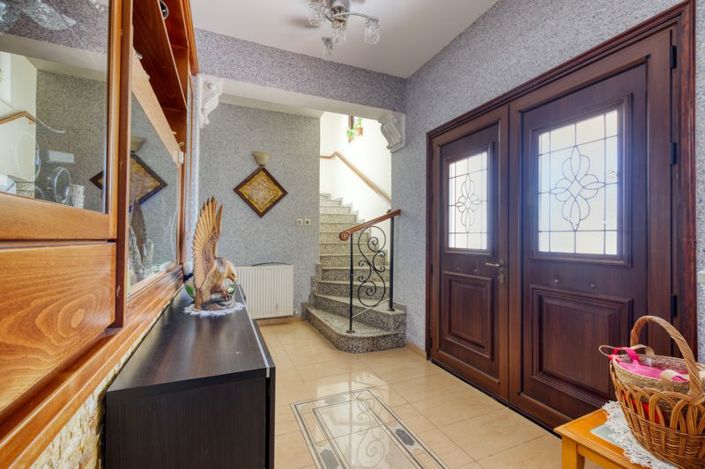 Image No.3-Villa de 5 chambres à vendre à Kokkines