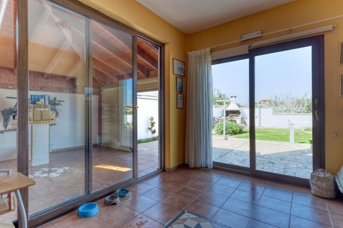 Image No.32-Villa de 5 chambres à vendre à Kokkines