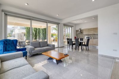 lounge-kitchen-dinning-1