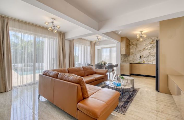 Image No.4-Villa de 5 chambres à vendre à Protaras