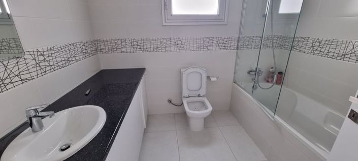 Image No.18-Villa de 5 chambres à vendre à Anavargos