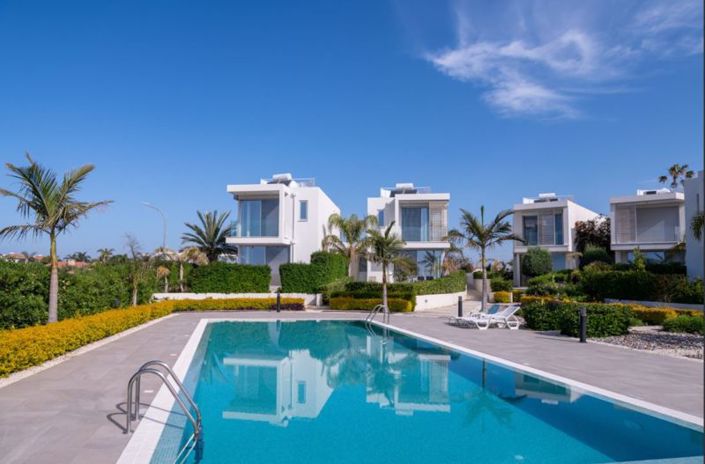 Image No.10-5 Bed Villa for sale