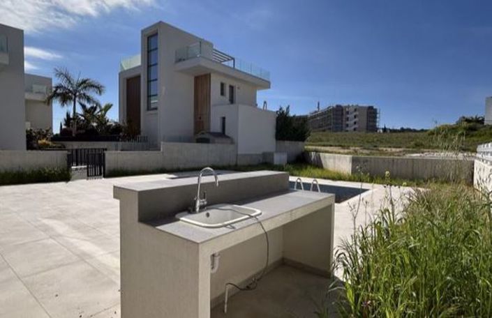 Image No.14-4 Bed Villa for sale