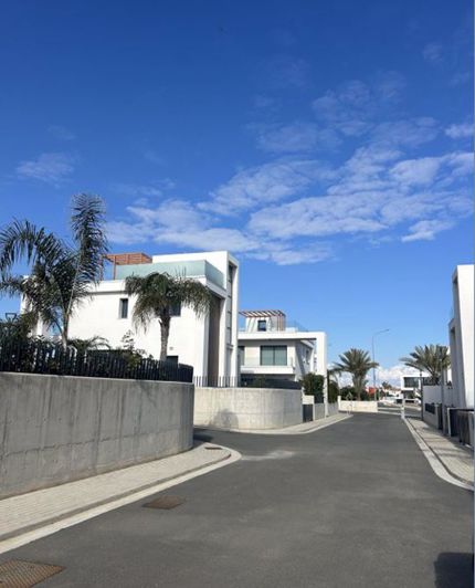 Image No.18-4 Bed Villa for sale