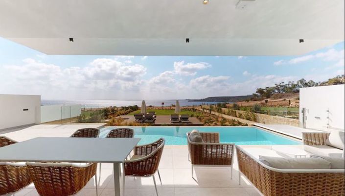 Image No.2-5 Bed Villa for sale