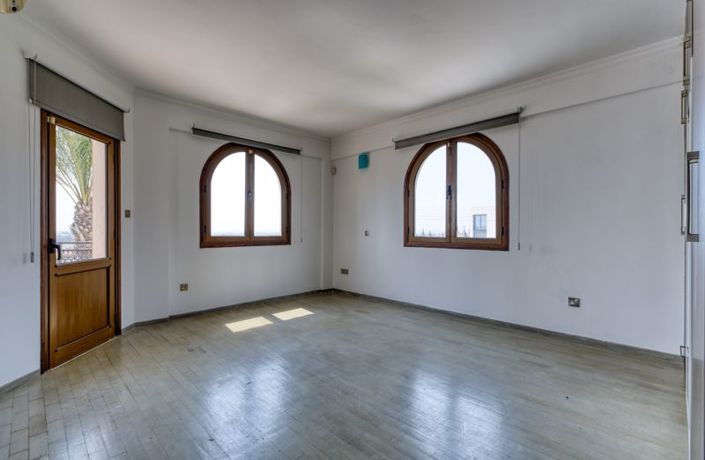 Image No.24-Villa de 4 chambres à vendre à Oroklini