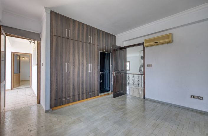 Image No.27-Villa de 4 chambres à vendre à Oroklini