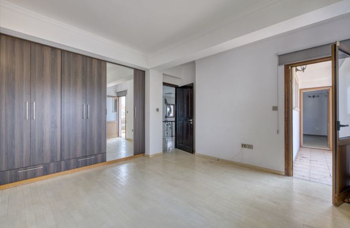 Image No.30-Villa de 4 chambres à vendre à Oroklini