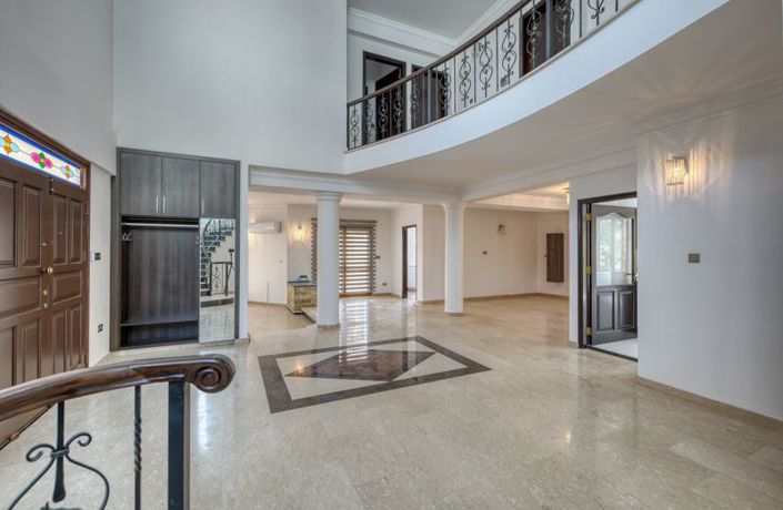 Image No.4-Villa de 4 chambres à vendre à Oroklini