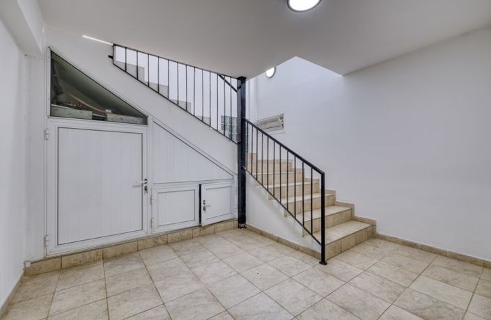 Image No.34-Villa de 4 chambres à vendre à Oroklini