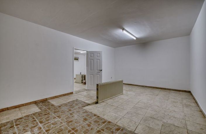 Image No.37-Villa de 4 chambres à vendre à Oroklini