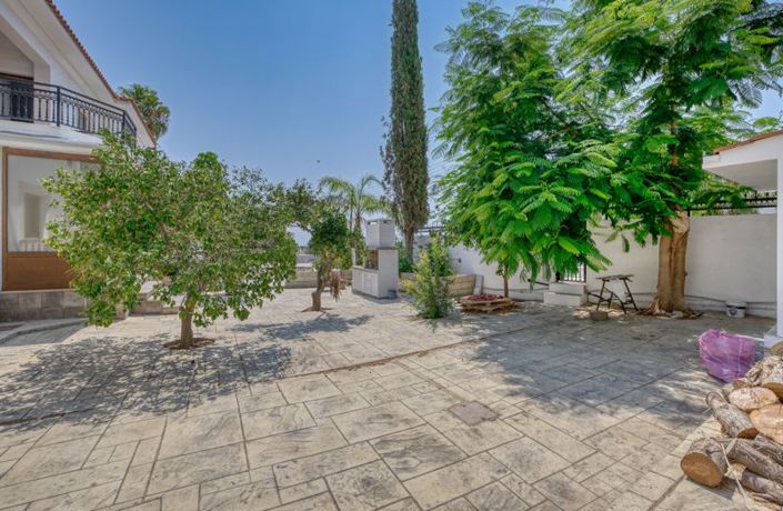 Image No.43-Villa de 4 chambres à vendre à Oroklini