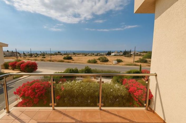 Image No.3-Villa de 3 chambres à vendre à Peyia