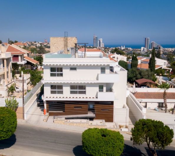 Image No.14-2 Bed Apartment for sale