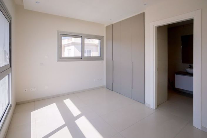 Image No.12-Appartement de 2 chambres à vendre à Germasogeia