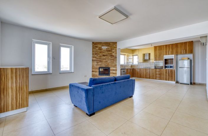 Image No.4-Appartement de 3 chambres à vendre à Deryneia