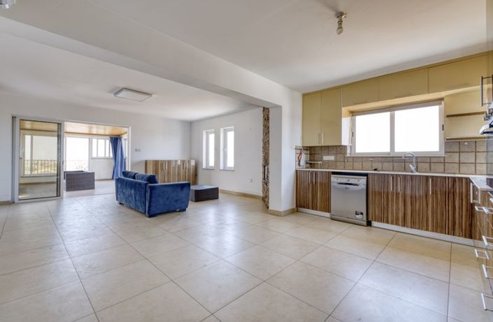 Image No.5-Appartement de 3 chambres à vendre à Deryneia