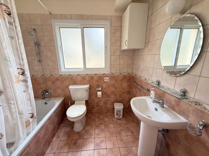 Image No.18-Propriété de 4 chambres à vendre à Polis