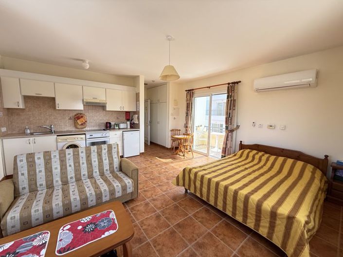 Image No.7-Propriété de 4 chambres à vendre à Polis