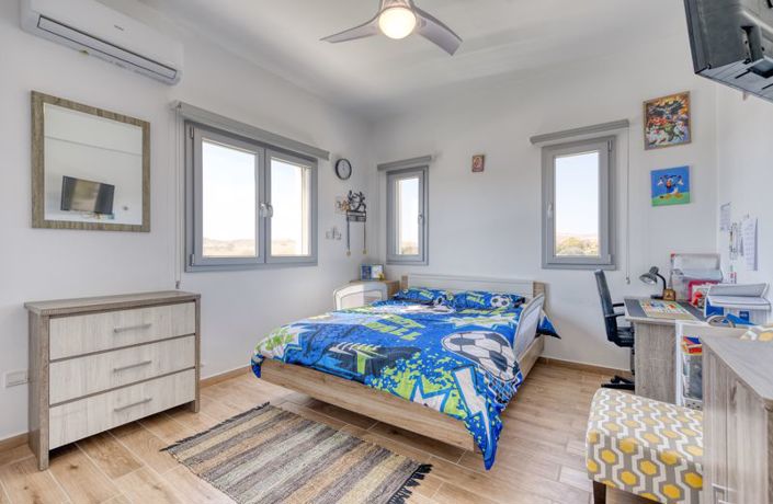 Image No.22-Villa de 4 chambres à vendre à Troulloi