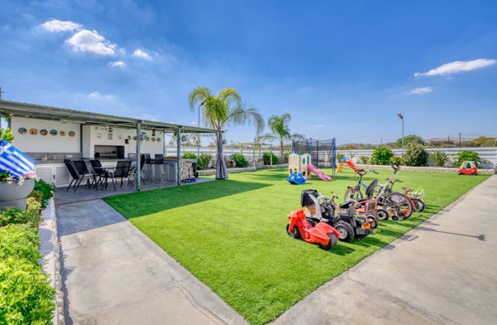 Image No.33-Villa de 4 chambres à vendre à Troulloi