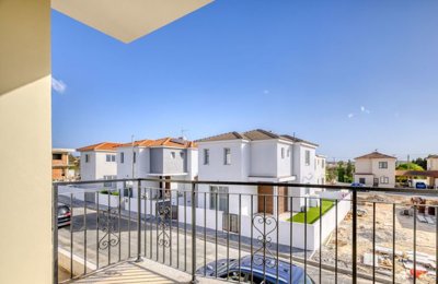 bedroom-1-and-2-balcony-1