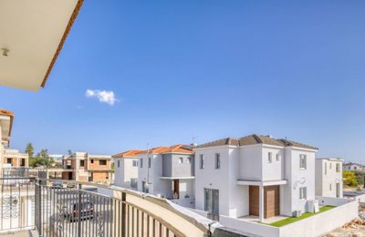 bedroom-1-and-2-balcony-2
