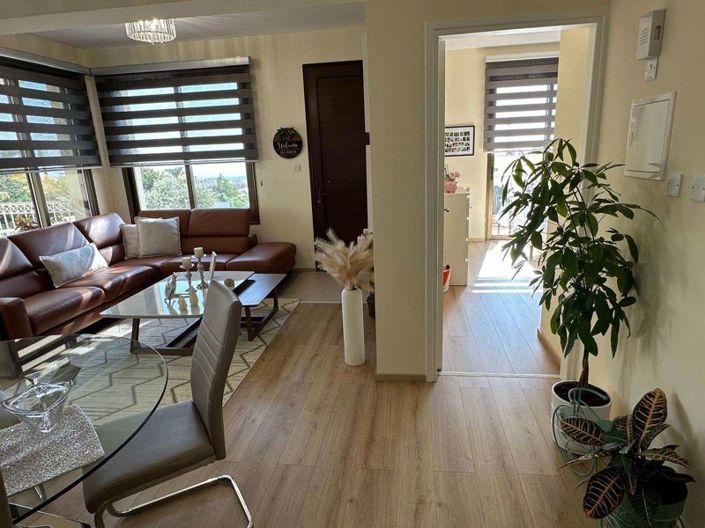 Image No.2-3 Bed Villa for sale