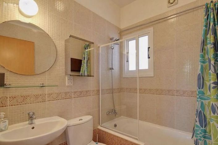 Image No.9-2 Bed Apartment for sale