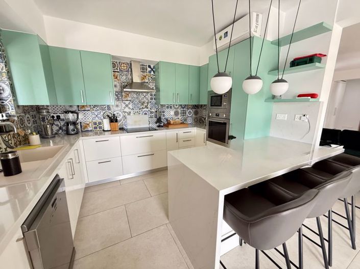 Image No.11-Villa de 4 chambres à vendre à Peyia