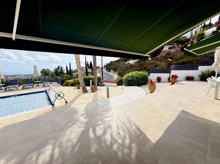 Image No.33-Villa de 4 chambres à vendre à Peyia