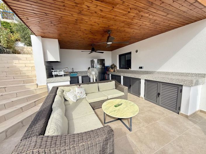 Image No.37-Villa de 4 chambres à vendre à Peyia