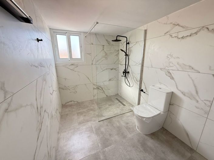 Image No.10-3 Bed Apartment for sale