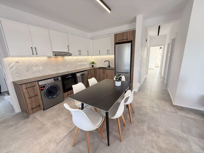 Image No.6-3 Bed Apartment for sale