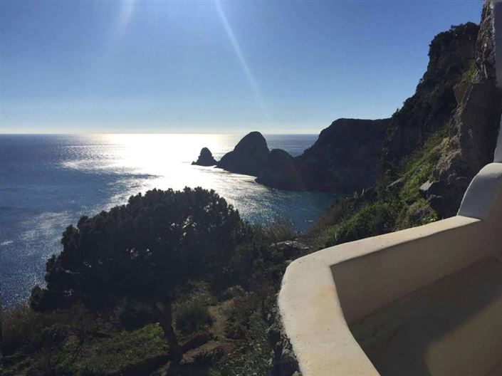 Image No.17-3 Bed House for sale