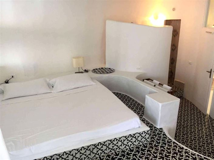 Image No.7-3 Bed House for sale