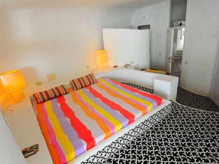 Image No.8-3 Bed House for sale