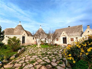 vendita-gruppo-di-fabbricati-bari-rif-pcr-834