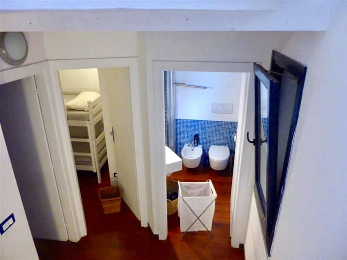 Image No.9-3 Bed House for sale